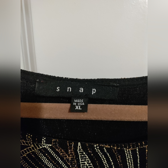 Glitter Cocktail Dress **Figure Flattering" - Picture 4 of 4